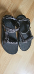 Prodam športne sandale Teva, Skechers, Alive