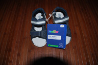 Sandali, poletni čevlji, crocs št. 30, 31,32, 33