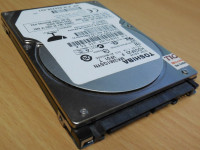 320gb HDD Toshiba mk3261gsyn,sata