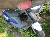 Sym skuter deli po delih rezervni deli  50 cm3