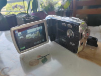 Digitalna kamera HD JAT DVH-566 