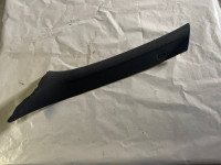 8223665 - LEVI POKROV A-STEBRA SPREDNJEGA STEKLA BMW 7 E65 E66