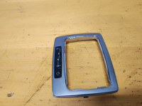 Mercedes Benz C W204 prestavni selektor okvir krom plastika indikator