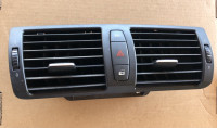 serija 1 e87 zračnik BMW seredniski 7059189 reža za zrak