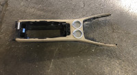 serija 7 e65 e66 sredinska konzola + cup holder BMW 7152100