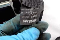 VARNOSTNI PAS OEM N. 88844JD000 ORIGINAL REZERVNI DEL NISSAN QASHQAI J