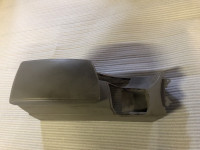 x3 e83 sredinska konzola BMW naslon počivalnik 3400692