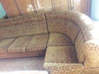 PODARIM - Kotna sedežna garnitura, 2 fotelja in tabore