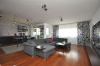 Sedežni sestav dimenzij cca 320-340cm x 200-220cm