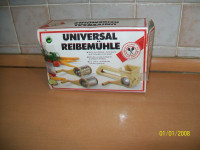 Ročni strgalnik (večnamenski, za sir, zelenjavo.... )