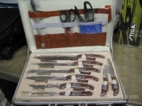 JEDILNI SERVIS V KOVČKU