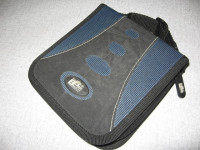 Etui za 32 CD / DVD-jev