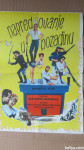 Filmski plakat-NAPREDOVANJE U POZADINU