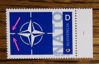 Slovenija 468 NATO robna miška št 1 znamka z NAPAKO nežigosana** (max)