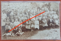 KOSTEL - UČENCI Z UČITELJICO IN DUHOVNIKOM, 1920