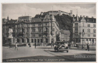 LJUBLJANA - Star avtomobil na Marijinem trgu