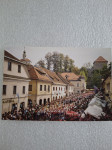 RAZGLEDNICA NARODNE NOŠE V KAMNIKU