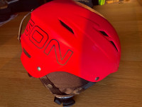 Čelada  Tenson, velikost M, NOVA