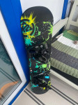 Snowboard 90 cm + Burton vezi – 60 €