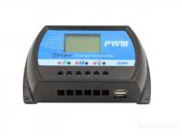 Solarni polnilec Regulator LCD PMW 30A 12-24V USB
