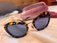 Miu Miu tortoiseshell sončna očala