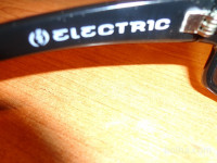 Ženska črna očala znamke ELECTRIC
