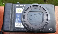 Prodam odličen kompaktni potovalni fotoaparat Sony Cyber-shot DSC-HX9V