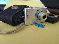 Sony Cybershot 6.0Mpixel z opremo