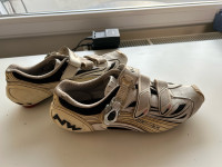 Kolesarski čevlji Northwave št. 45