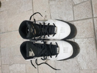 Košarkarski čevlji Nike 42