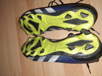 Nogometni čevlji Adidas št. 43
