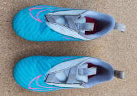 Nogometni čevlji Nike Phantom GX, št. 35.5