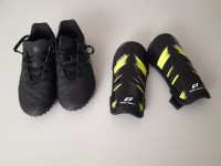 Nogometni čevlji št. 34 adidas + ščitniki M Protuch