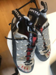 plezalni čevlji La Sportiva št. 39,5