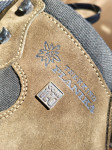 Znižani, novi planinski čevlji Planika Karrimor– št. 40, usnje, Vibram