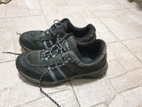 Pohodni čevlji Alpina 44