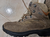 Pohodni čevlji Dolomite Trekking GORE-TEX Vibram 38