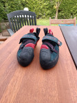 Plezalni čevlji štrvilka 40( že prilagojena na nogo)
