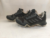 Prodam Adidas Terrex pohodne čevlje, št. 37 1/3