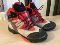 Ženske gojzarje Alpina št. 38 prodam