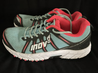 Inov8 Parkclaw 240 w, tekaški čevelj, št. 40, rabljen