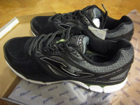 Športni copati JOMA R. HISPALIS MEN 830 črna št.43