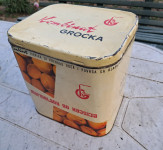 Stara kovinska, pločevinasta škatla Grocka, "marmelada od kajsija"