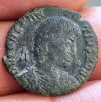 !"Rimljani - follis cesarja Constantivsa II.