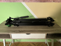 Prodam video tripod LF85