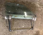 80 Audi 80 S2 Coupe cabrio desno steklo+vodilo 8G0837730
