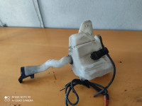 Fiat Grande Punto posoda za pranje stekel motorček