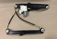 serija 7 e65 e66 spredaj desno vodilo+motorček 8223826 7138862