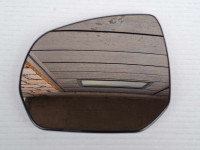 Steklo za levo ogledalo Citroen C4 Picasso I Peugeot 3008 I 5008 I