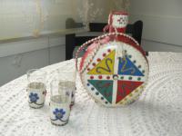 Suvenir- steklenica + 3-je kozarčki v usnju z lepo izdelavo, brezhibo